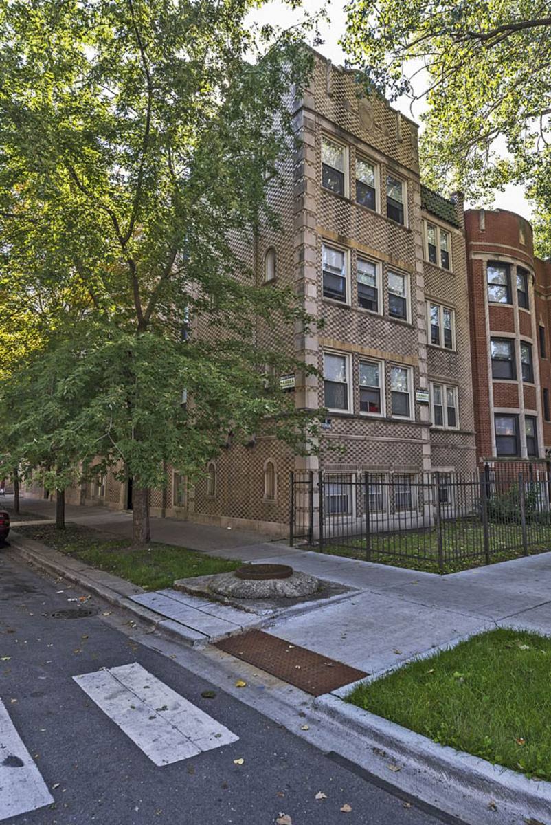 Apartment for rent at 8201 S Drexel Ave, Chicago, IL 60619