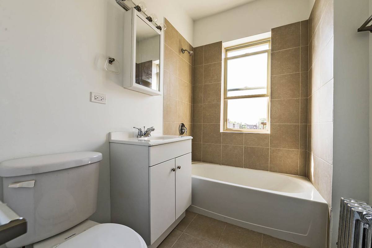 Apartment for rent at 8201 S Drexel Ave, Chicago, IL 60619