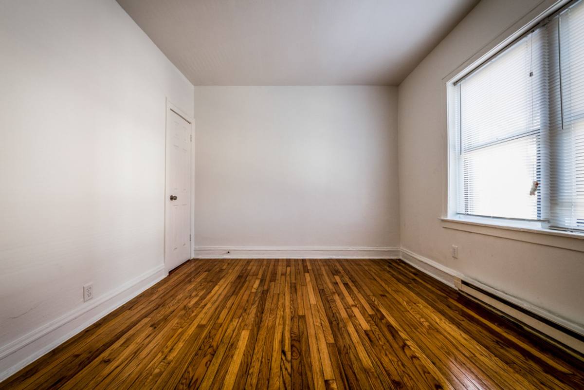 Apartment for rent at 8000 S Ellis Ave, Chicago, IL 60619