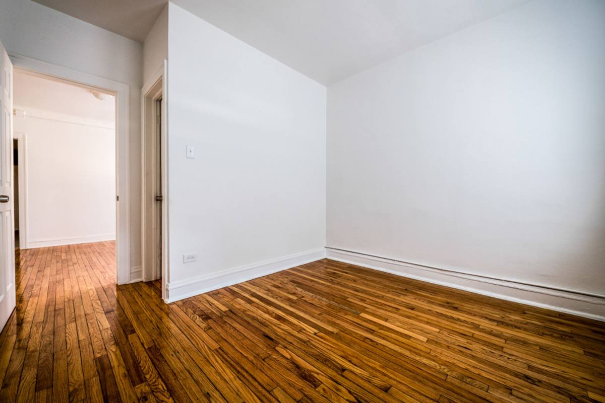 Apartment for rent at 8000 S Ellis Ave, Chicago, IL 60619