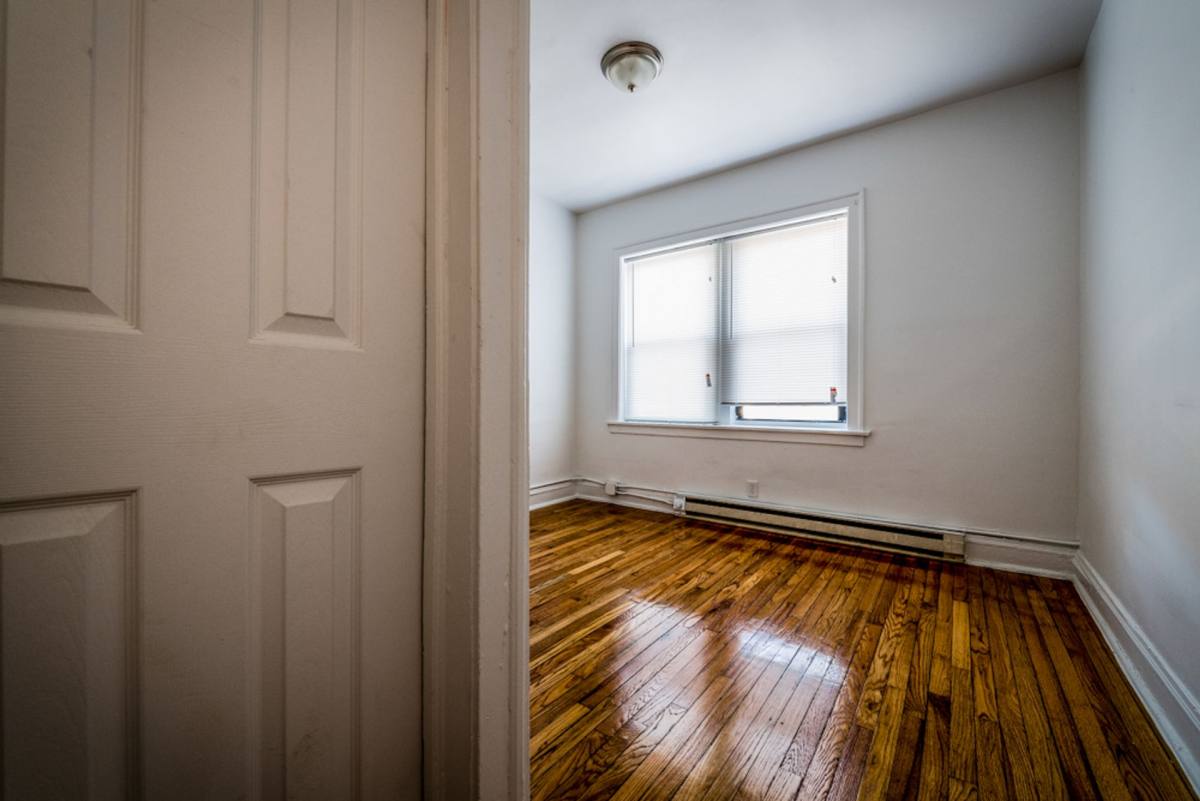 Apartment for rent at 8000 S Ellis Ave, Chicago, IL 60619