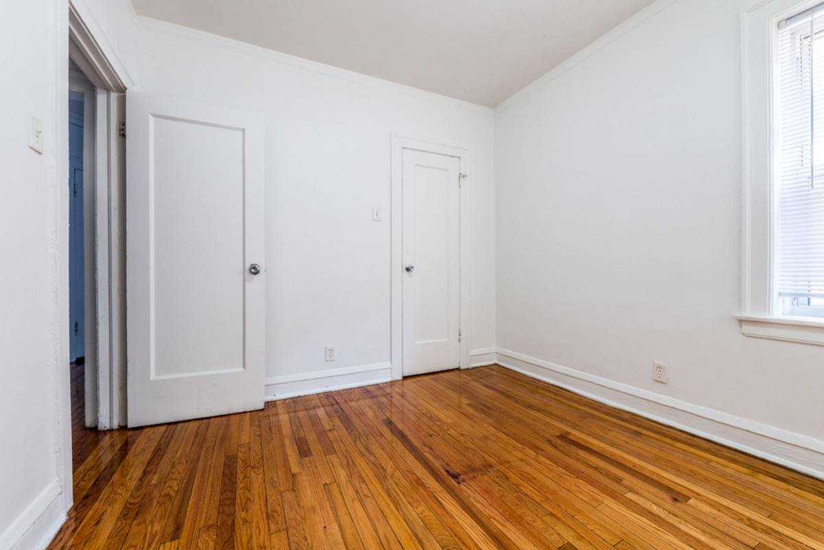 Apartment for rent at 7801-11 S Yates Blvd, Chicago, IL 60649
