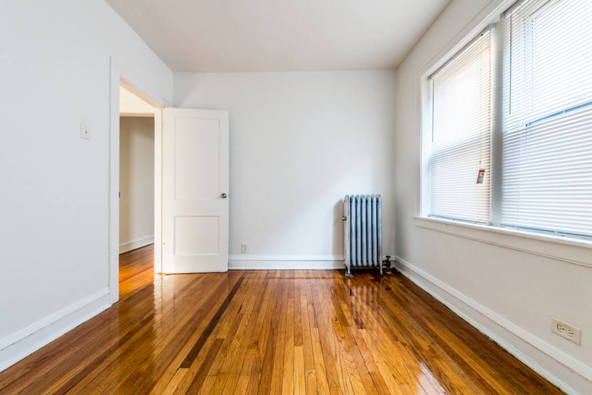 Apartment for rent at 7801-11 S Yates Blvd, Chicago, IL 60649
