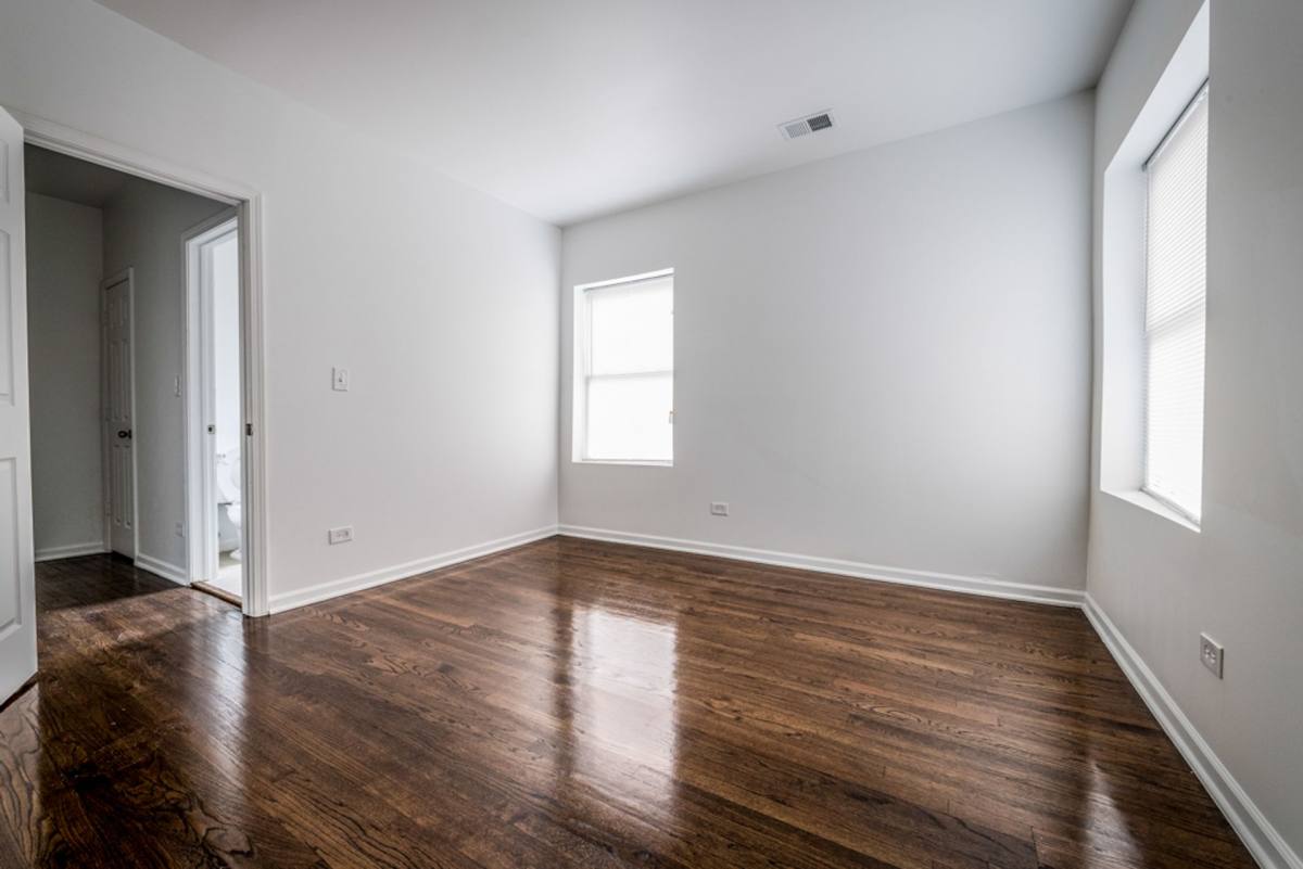 Apartment for rent at 2347-59 E 73rd, Chicago, IL 60649