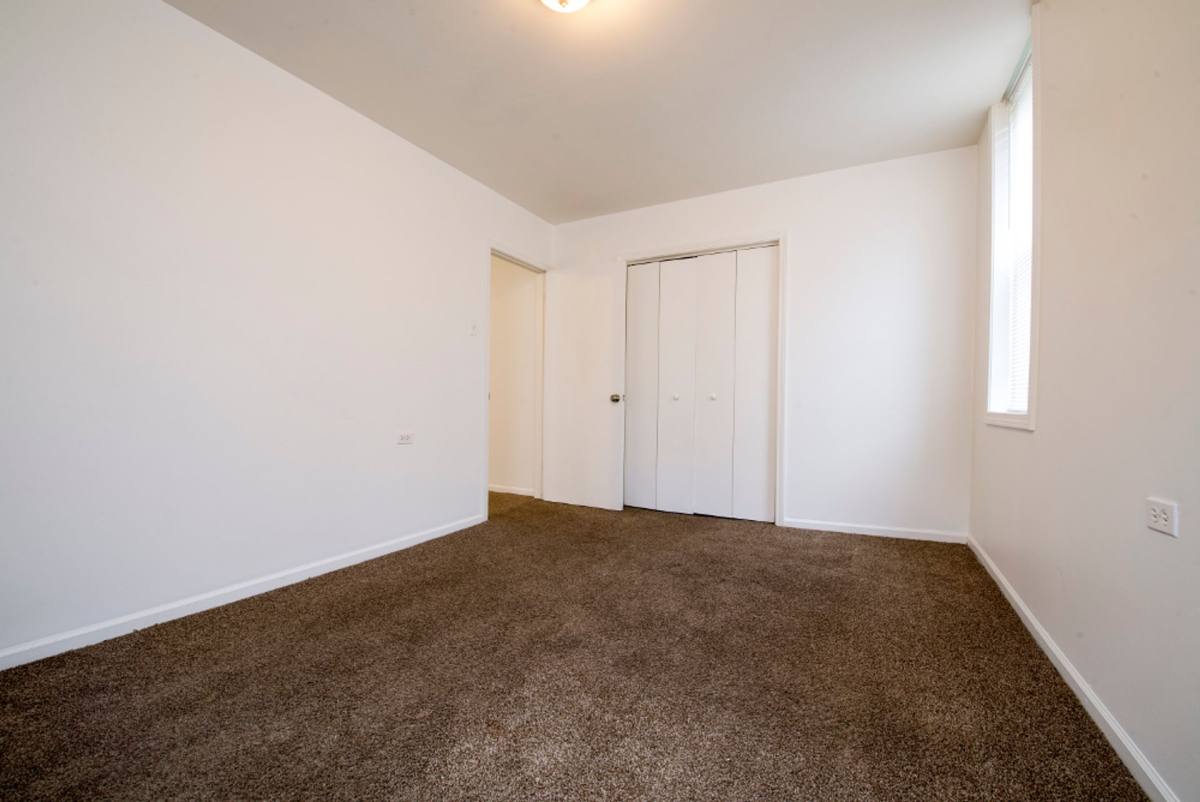 Apartment for rent at 7409 S Yates Blvd, Chicago, IL 60649