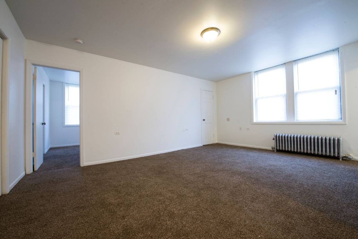 Apartment for rent at 7409 S Yates Blvd, Chicago, IL 60649