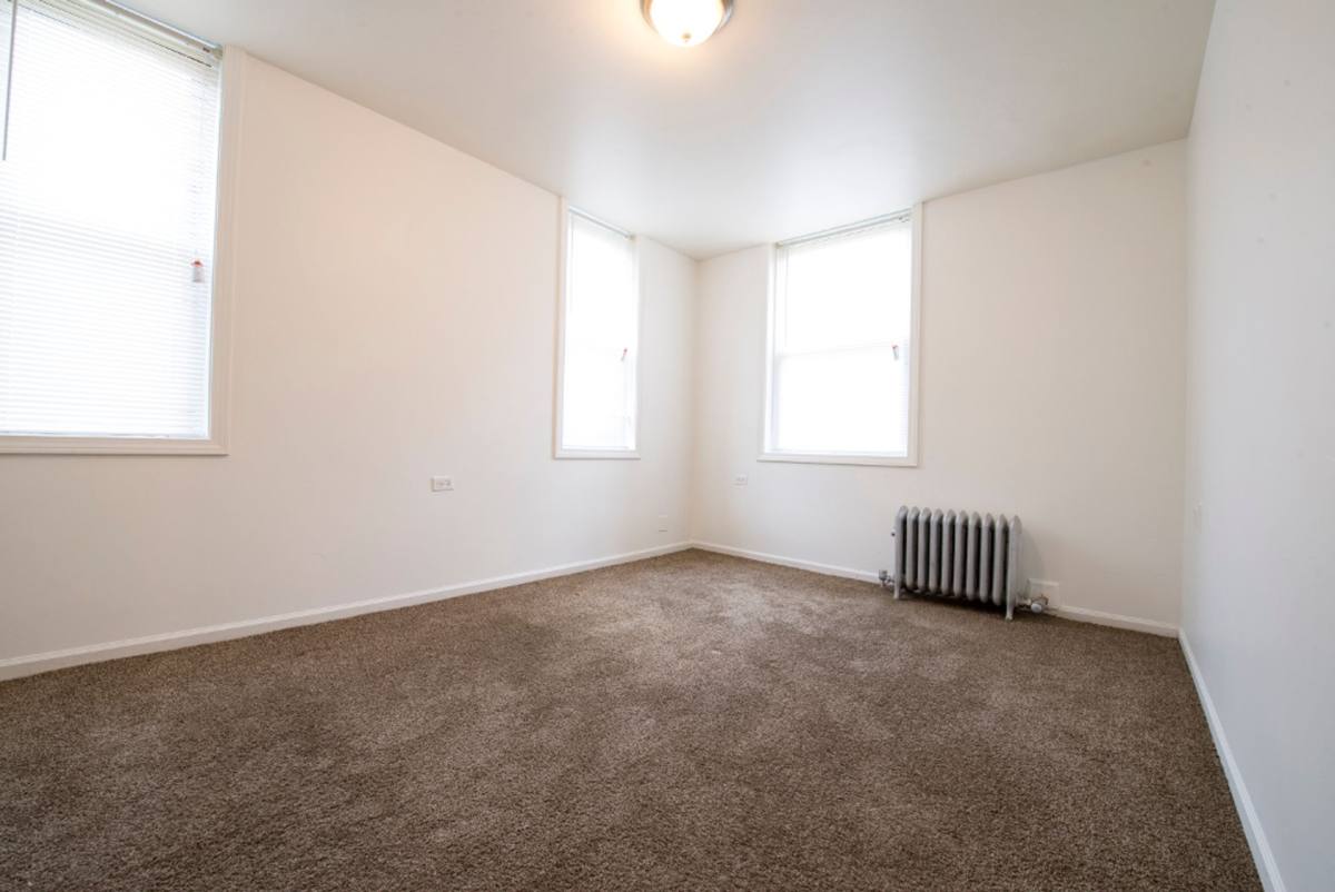 Apartment for rent at 7409 S Yates Blvd, Chicago, IL 60649