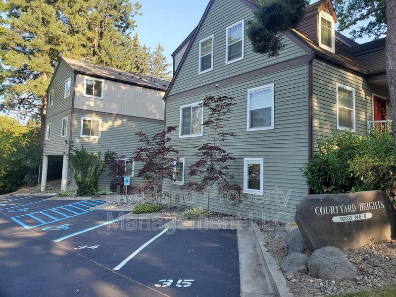 Apartment for rent at 1020 NE B St #7, Pullman, WA 99163