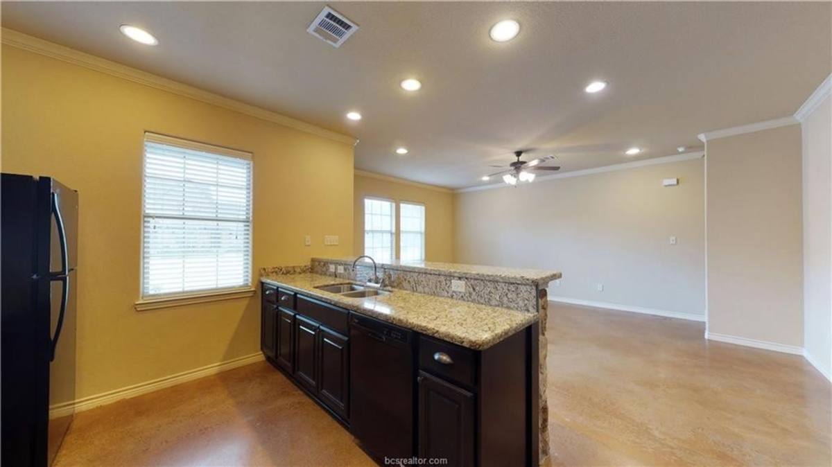 Townhouse for rent at 107 Kimber Lane, College Station, TX 77845
