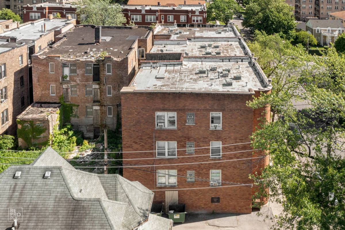 Apartment for rent at 5732-34 W Washington, Chicago, IL 60644