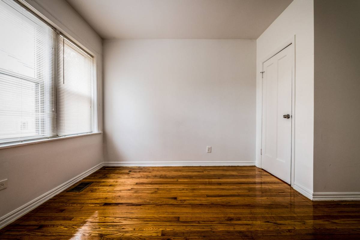 Apartment for rent at 7954 S Justine St, Chicago, IL 60620