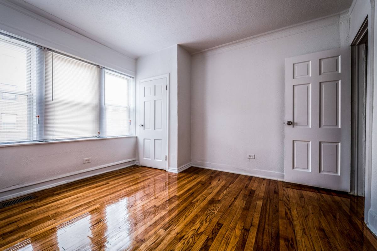 Apartment for rent at 7954 S Justine St, Chicago, IL 60620