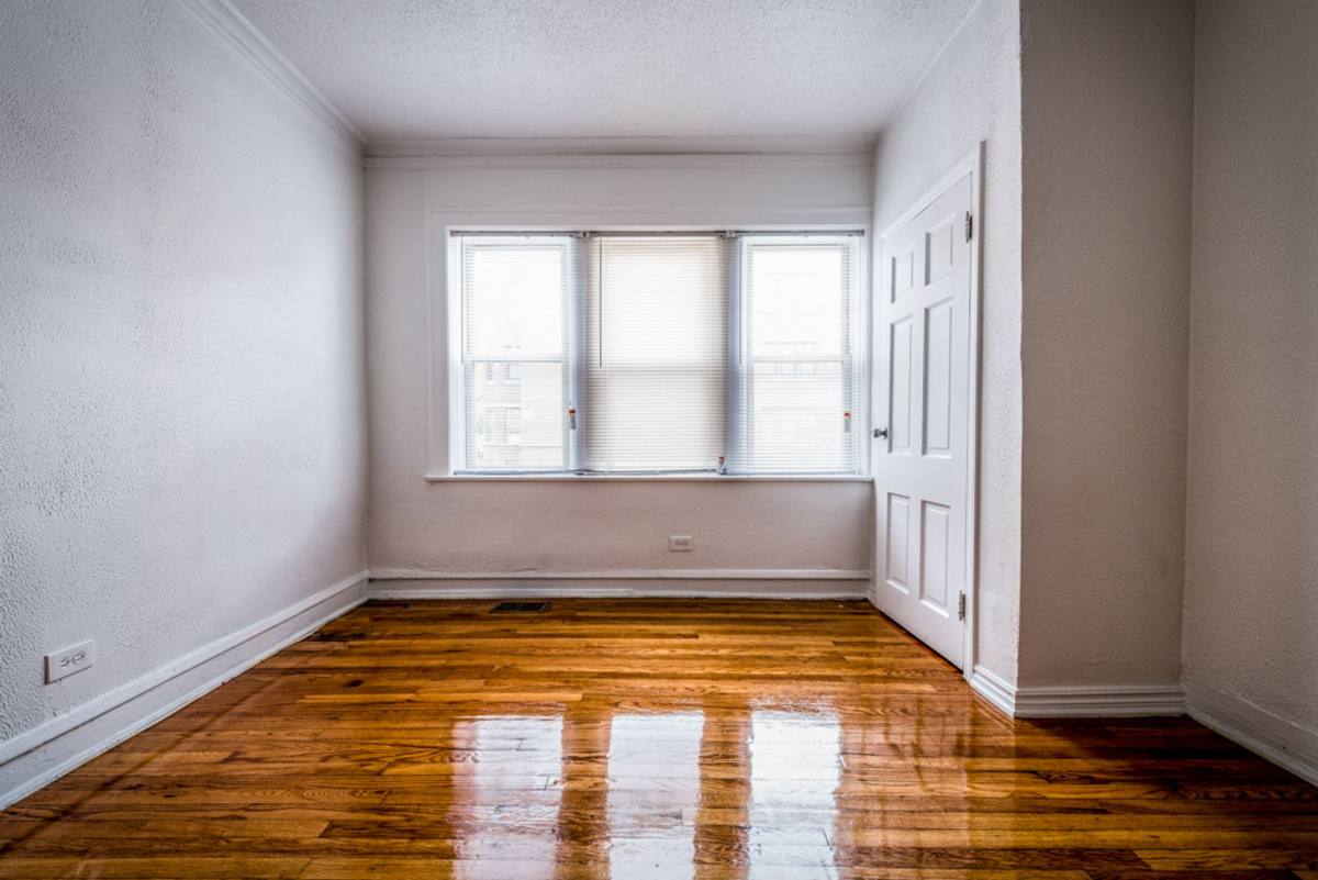 Apartment for rent at 7954 S Justine St, Chicago, IL 60620