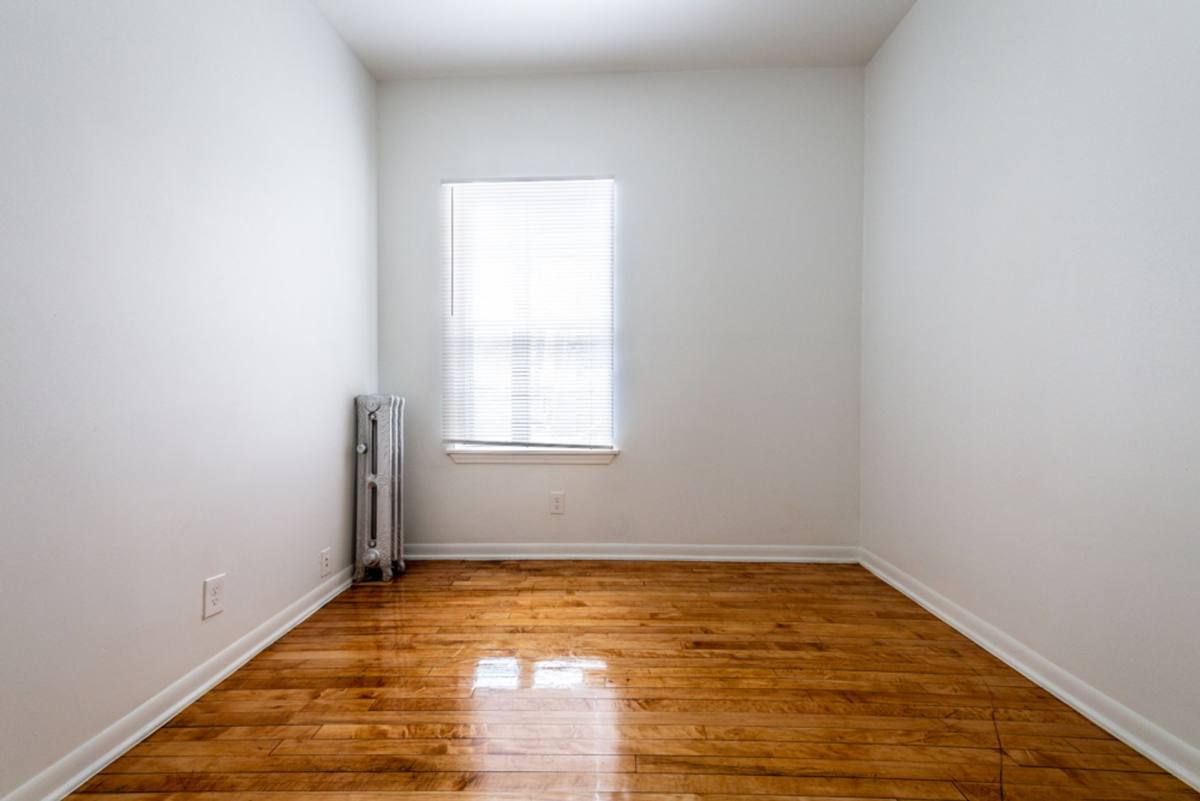 Apartment for rent at 6160-6212 S Martin Luther King Dr, Chicago, IL 60637
