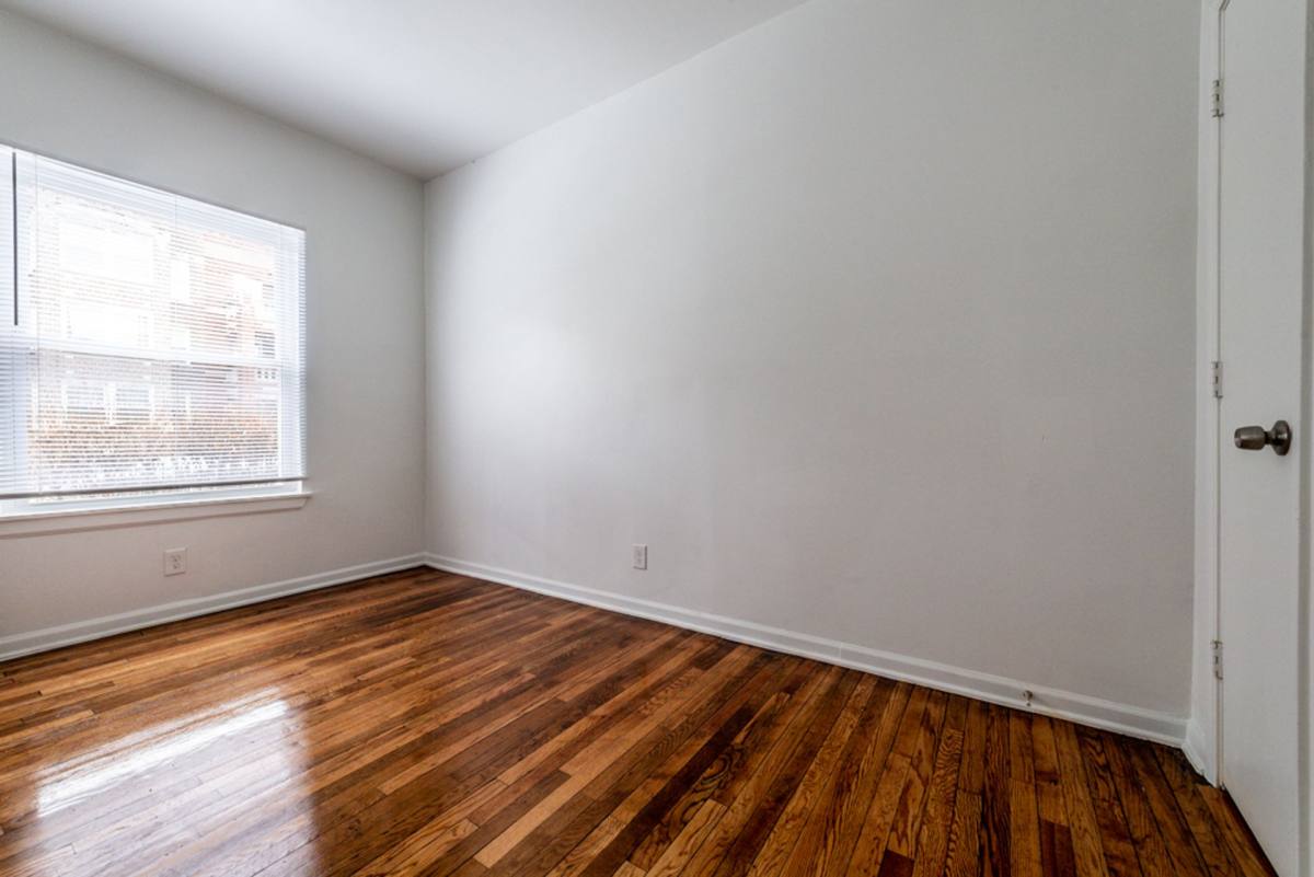 Apartment for rent at 6160-6212 S Martin Luther King Dr, Chicago, IL 60637