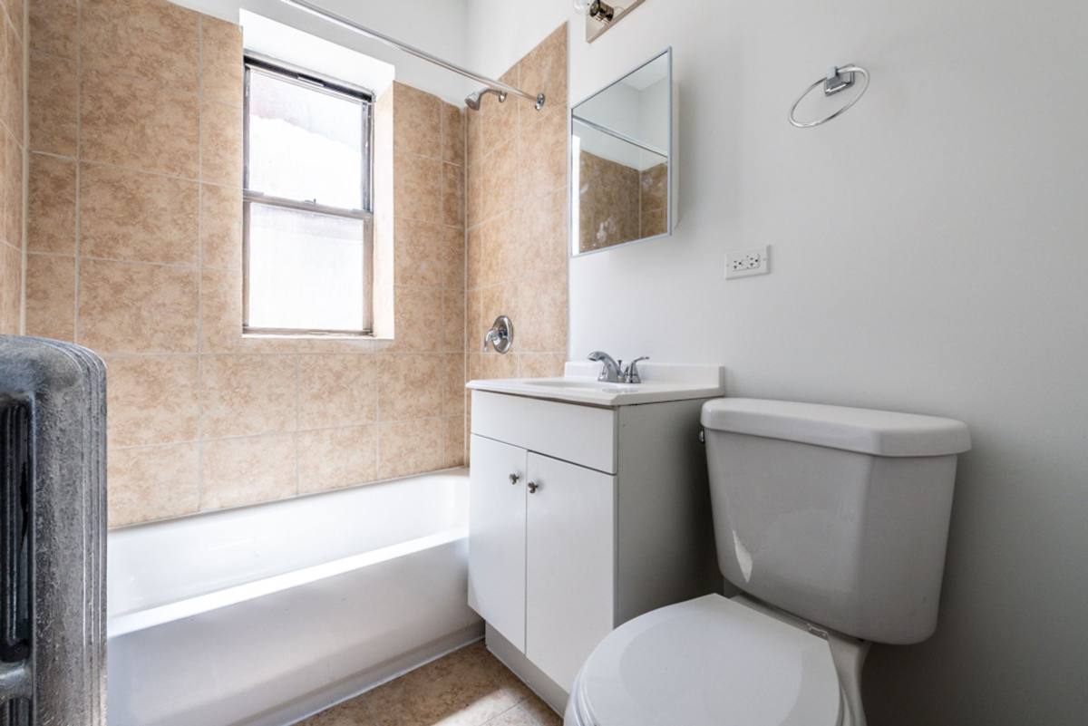 Apartment for rent at 8100-8114 S Essex Ave, Chicago, IL 60617