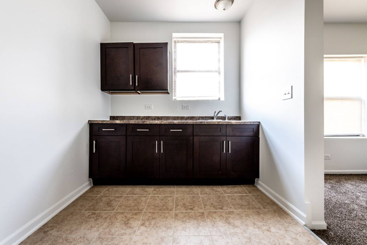 Apartment for rent at 8100-8114 S Essex Ave, Chicago, IL 60617