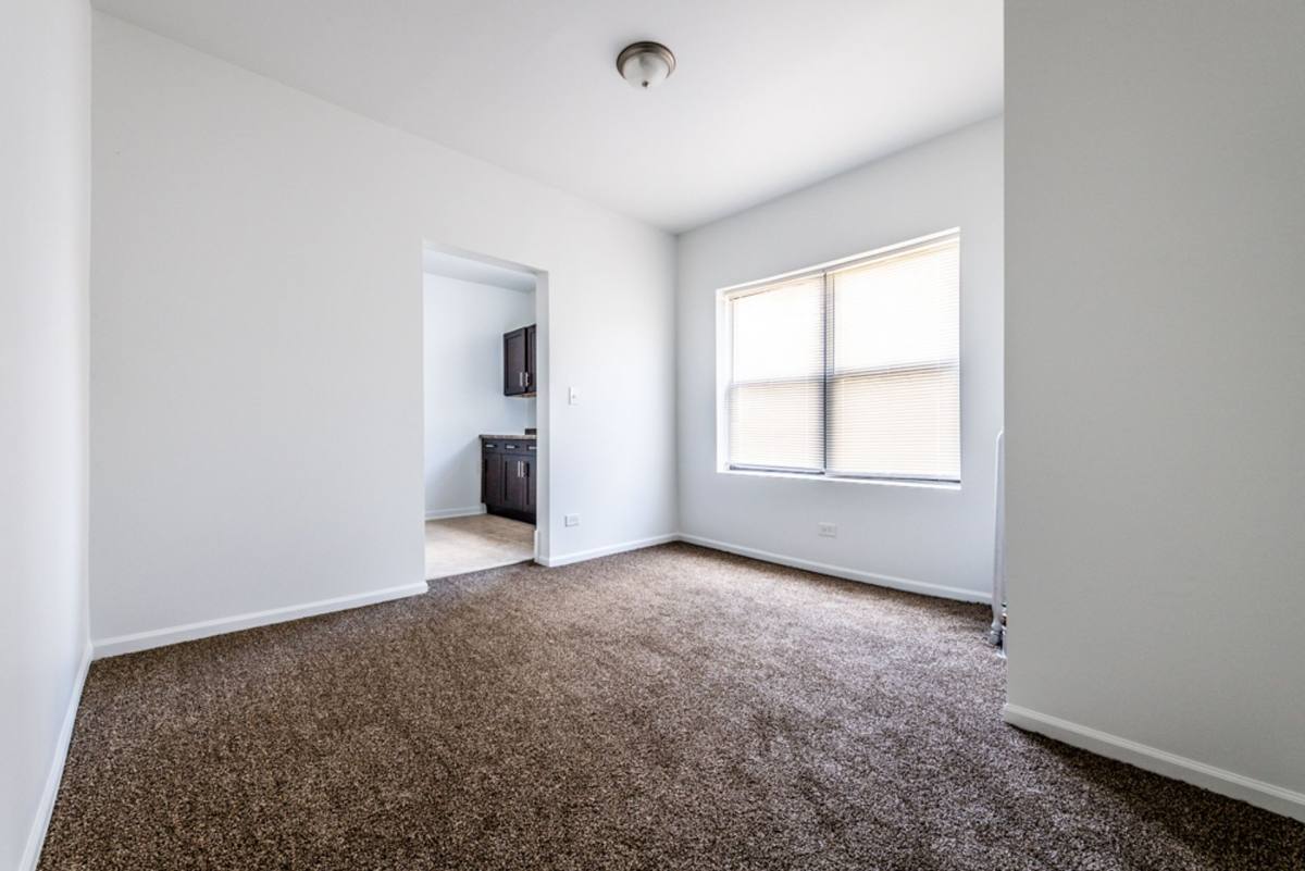Apartment for rent at 8100-8114 S Essex Ave, Chicago, IL 60617