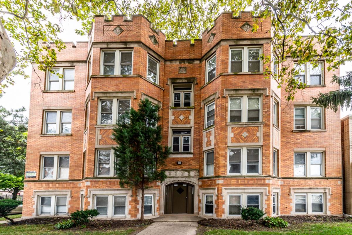 Apartment for rent at 8201-8205 S Kingston Ave, Chicago, IL 60617