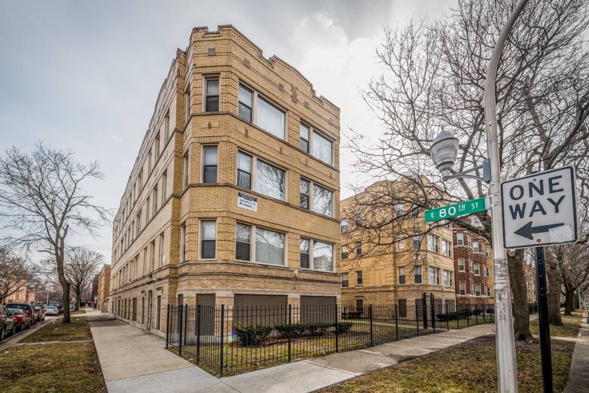 Apartment for rent at 8001-09 S Ellis Ave, Chicago, IL 60619