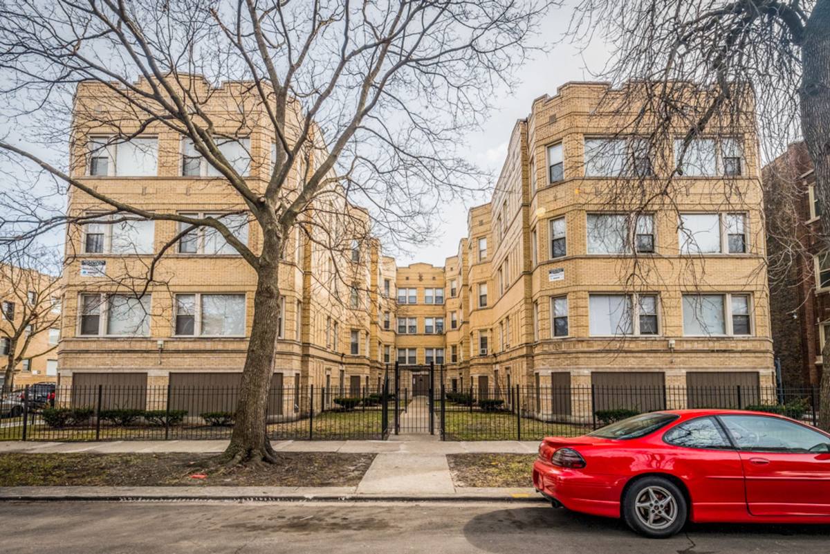Apartment for rent at 8001-09 S Ellis Ave, Chicago, IL 60619