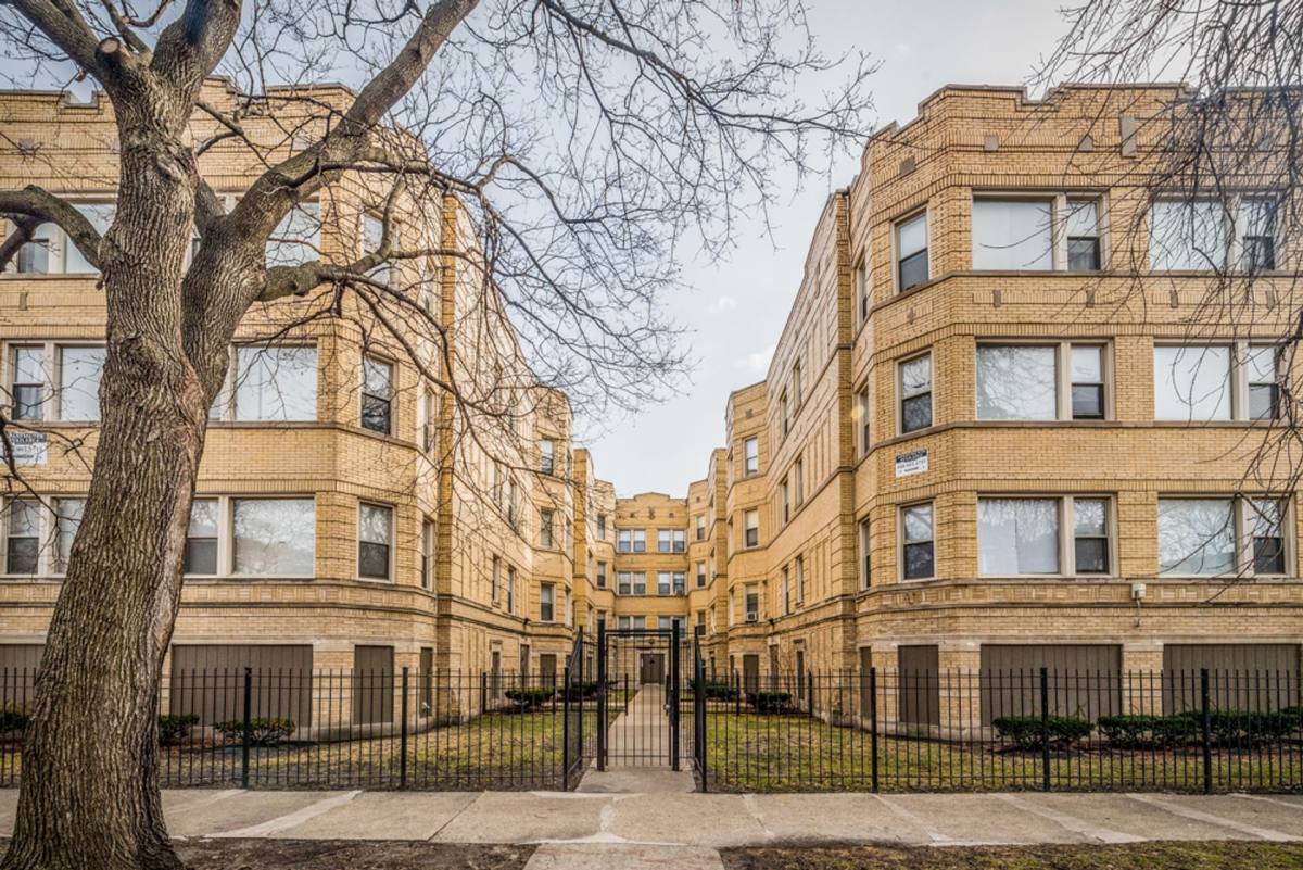 Apartment for rent at 8001-09 S Ellis Ave, Chicago, IL 60619