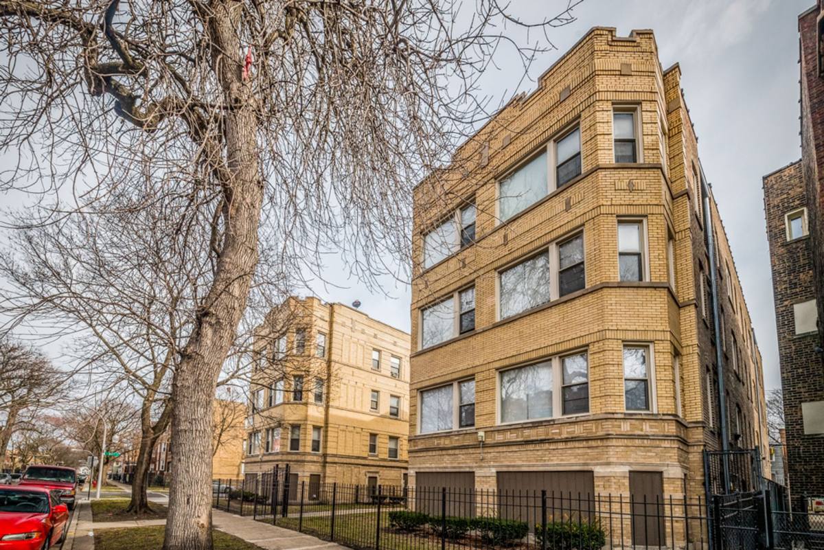 Apartment for rent at 8001-09 S Ellis Ave, Chicago, IL 60619