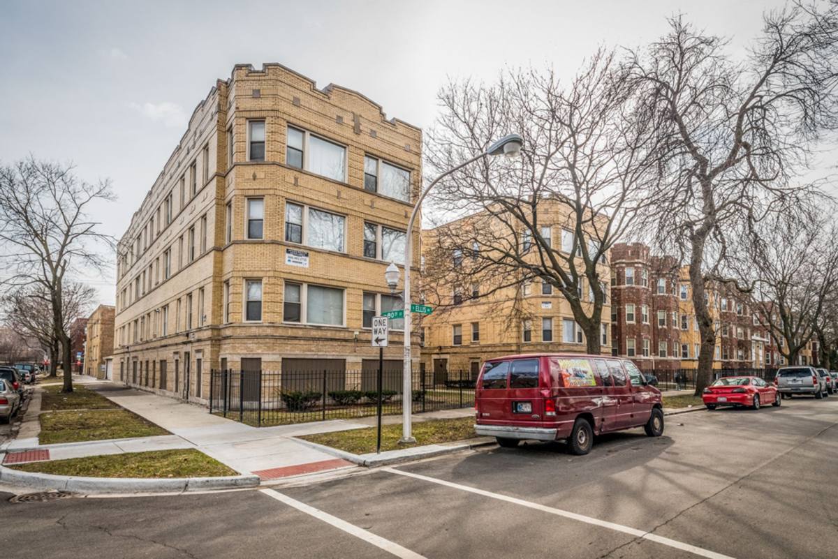 Apartment for rent at 8001-09 S Ellis Ave, Chicago, IL 60619