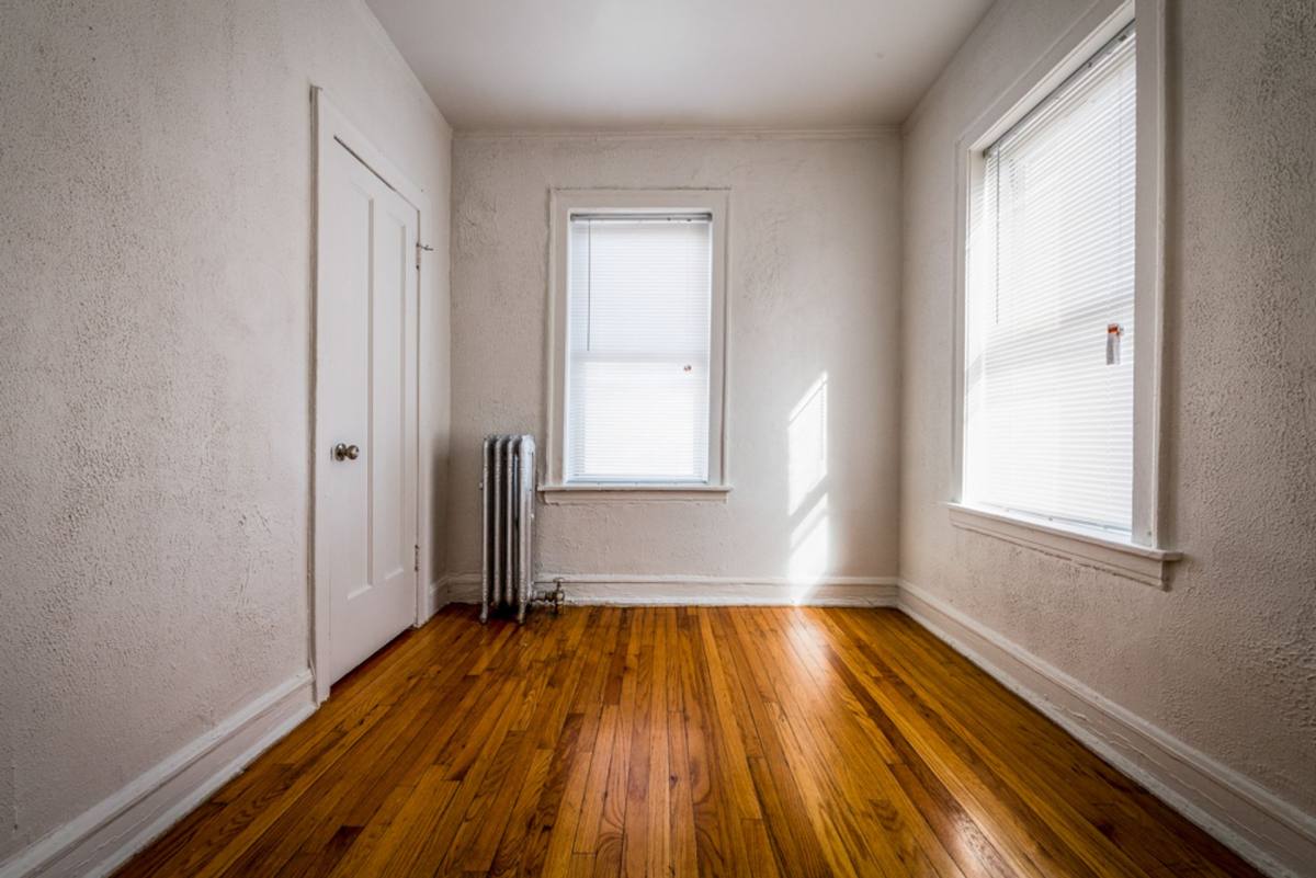Apartment for rent at 8001-09 S Ellis Ave, Chicago, IL 60619