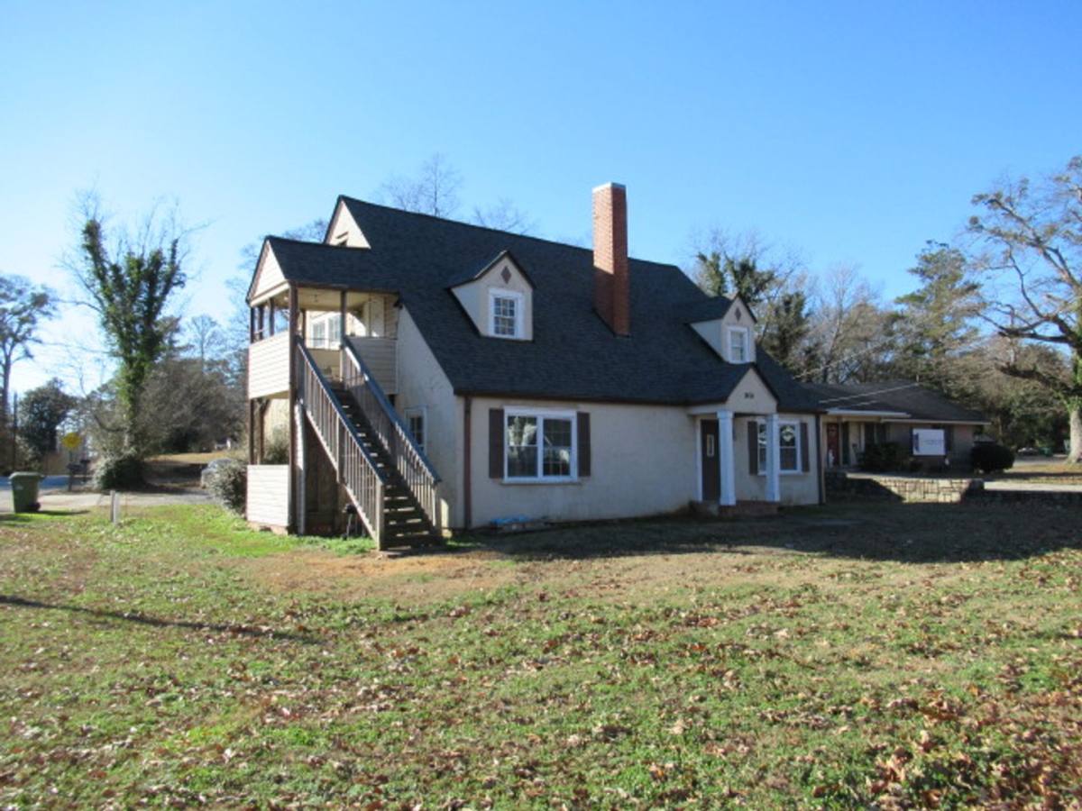 House for rent at 1404 Maple St, Carrollton, GA 30117