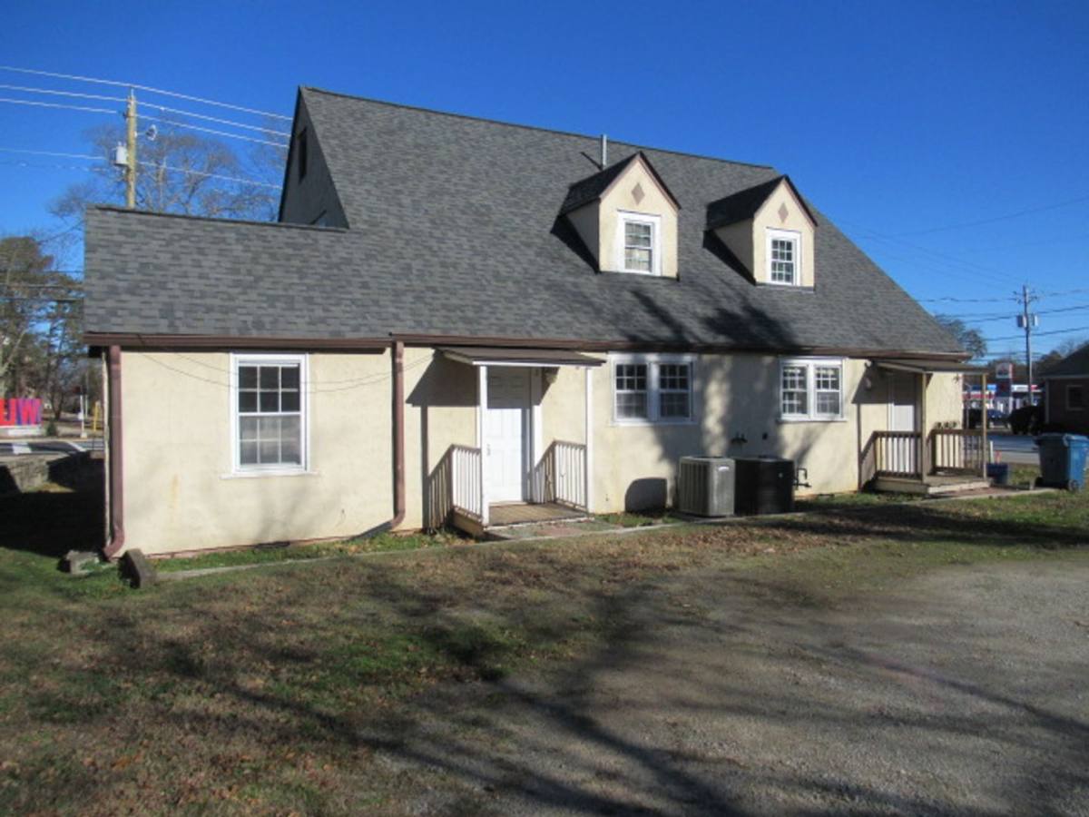 House for rent at 1404 Maple St, Carrollton, GA 30117