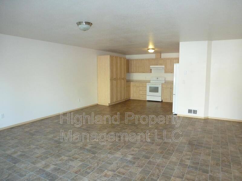 Apartment for rent at 1063 NE B St, Pullman, WA 99163