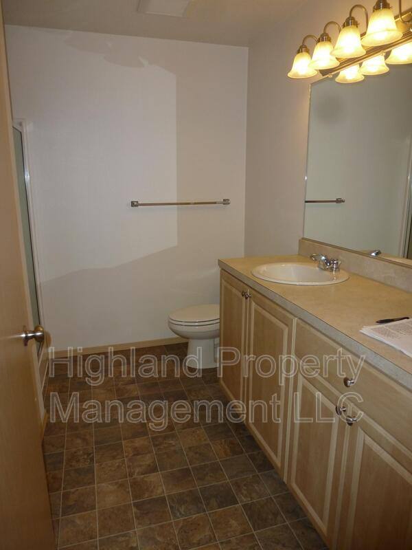 Apartment for rent at 1063 NE B St, Pullman, WA 99163