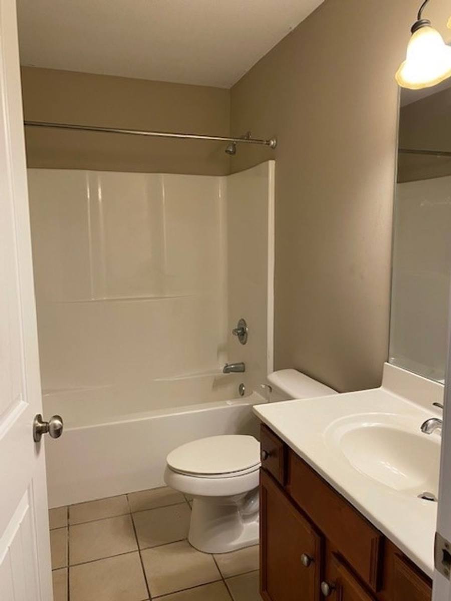 Apartment for rent at 168 E Grande Ave, Johnson City, TN 37601