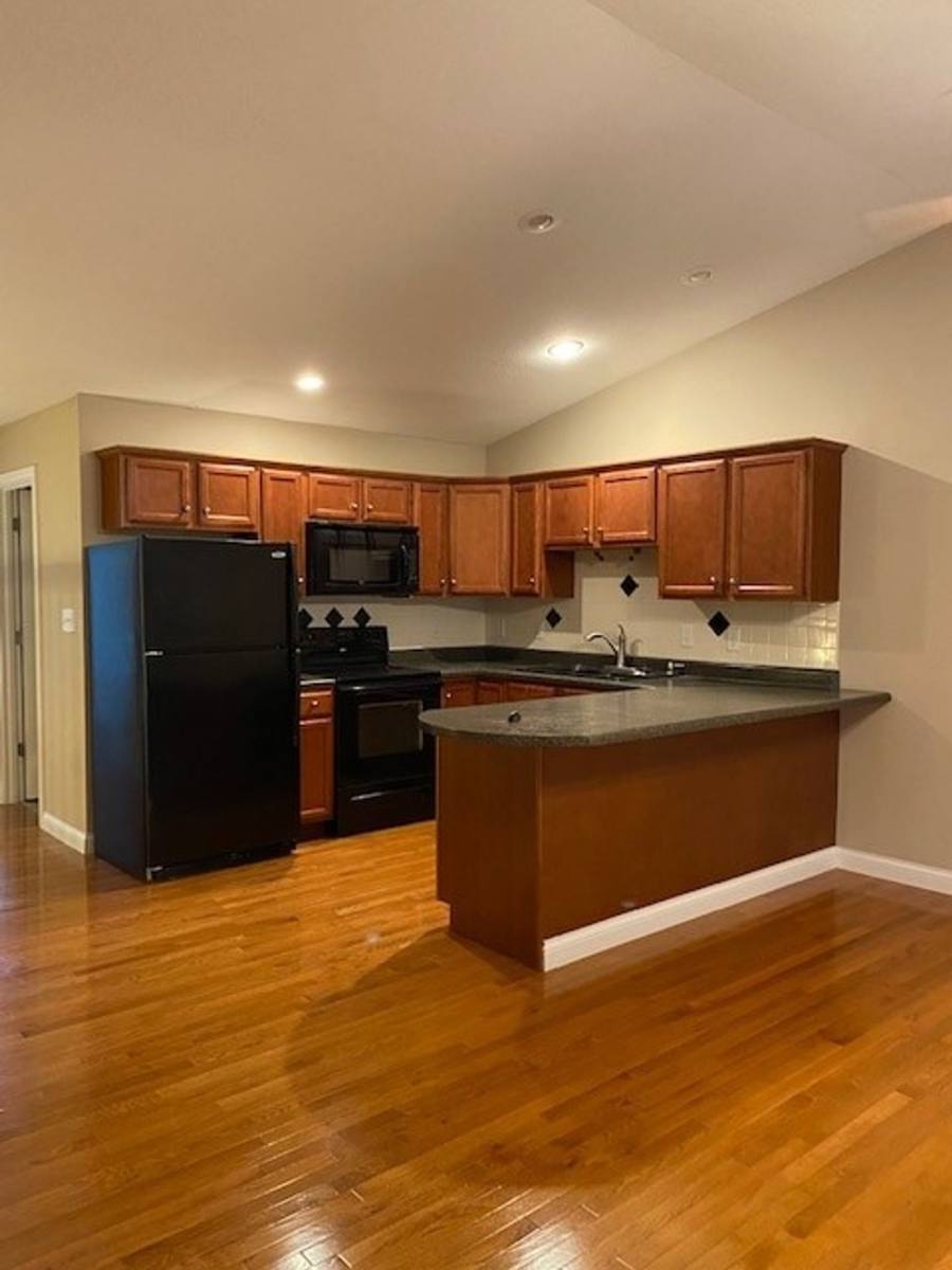 Apartment for rent at 168 E Grande Ave, Johnson City, TN 37601