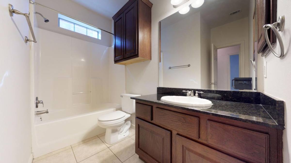 Townhouse for rent at 146 Forest Dr, College Station, TX 77840