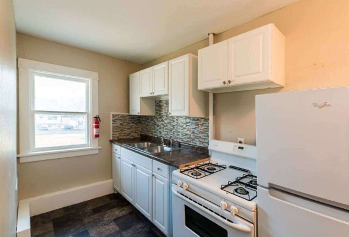 Apartment for rent at 423 4th Ave SE, Rochester, MN 55904