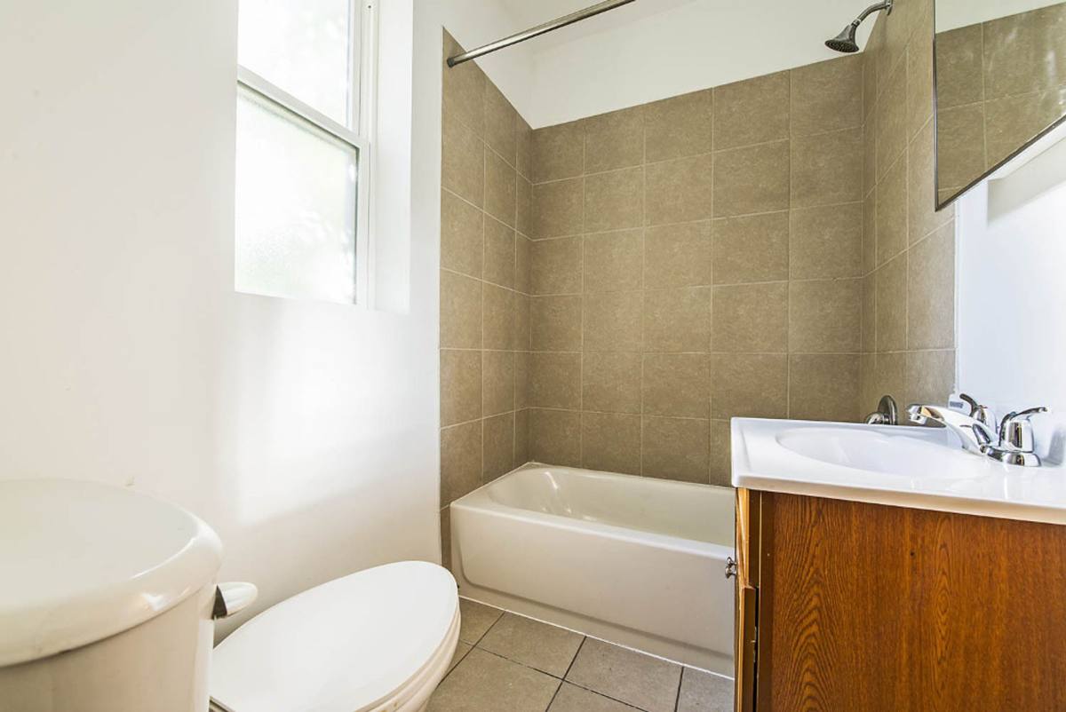 Apartment for rent at 723-25 N Central Ave, Chicago, IL 60644