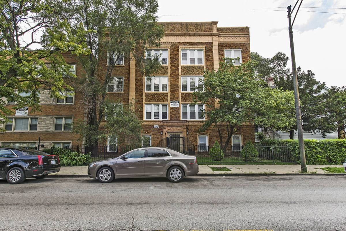 Apartment for rent at 723-25 N Central Ave, Chicago, IL 60644