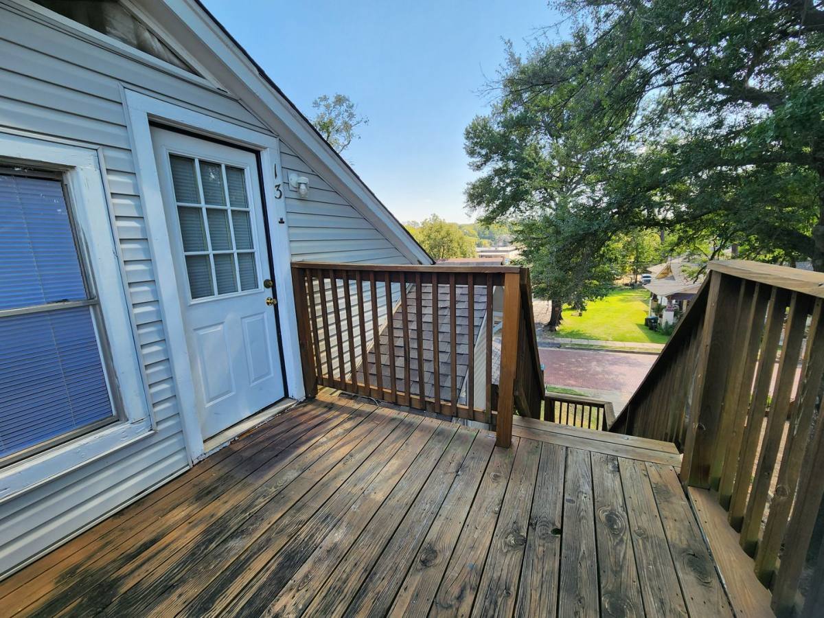 Apartment for rent at 421 W Woldert St, Tyler, TX 75702