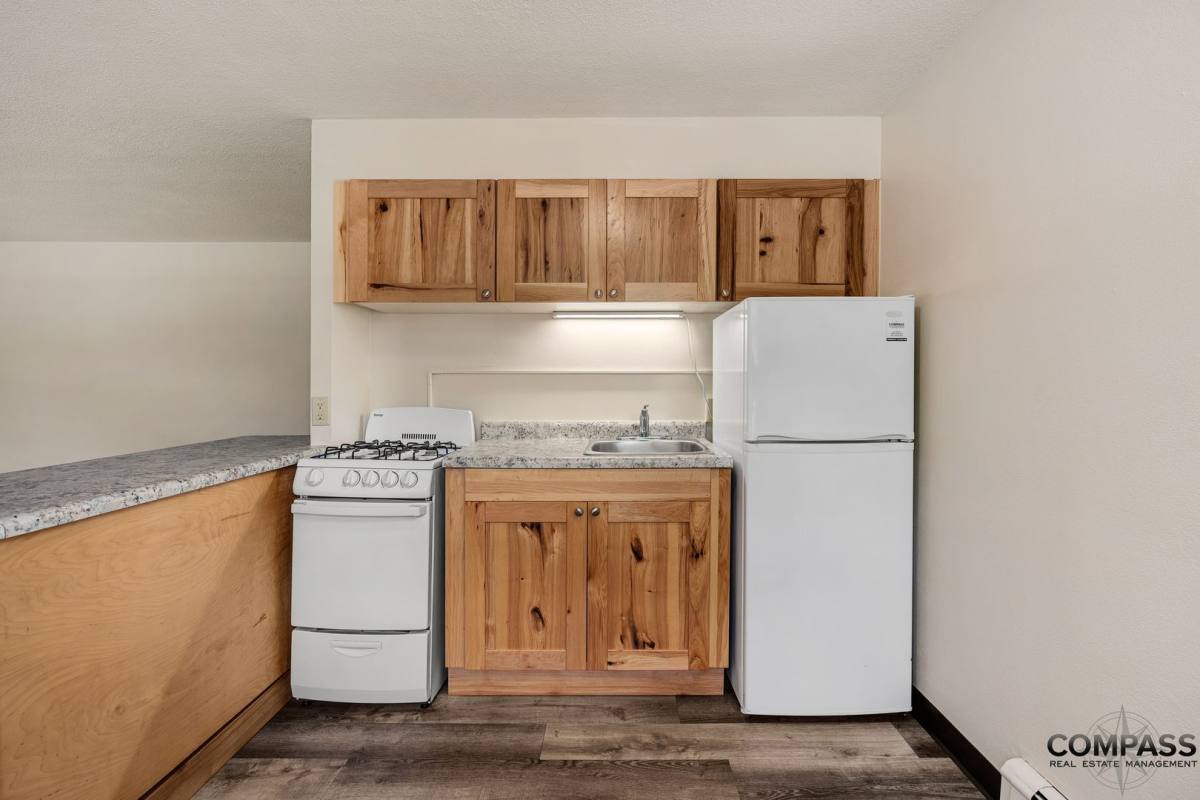 Apartment for rent at 1207 S Dewey St, Eau Claire, WI 54701