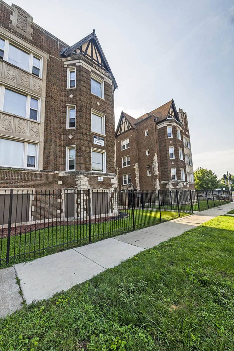 Apartment for rent at 8251 S Ellis Ave, Chicago, IL 60619