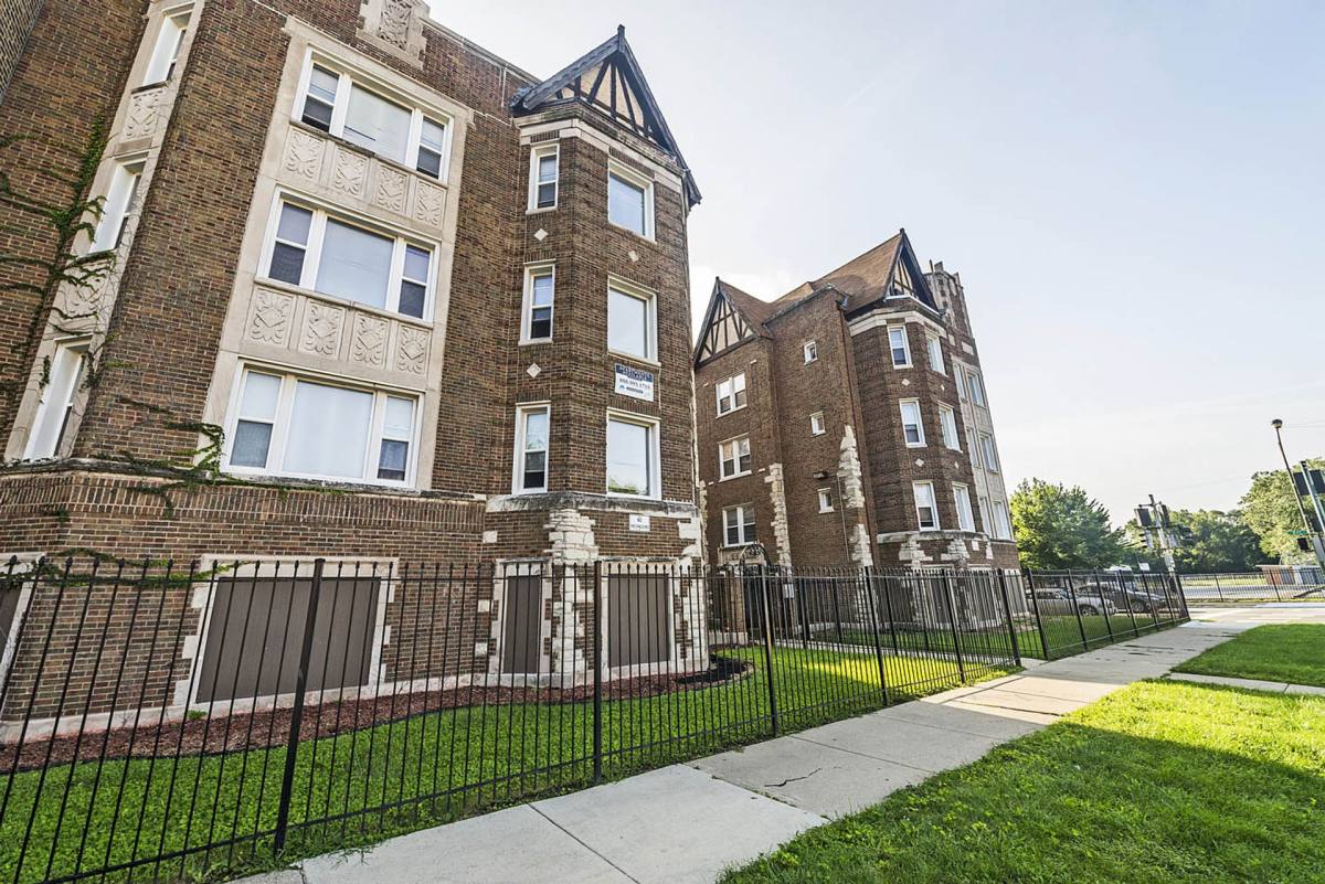 Apartment for rent at 8251 S Ellis Ave, Chicago, IL 60619