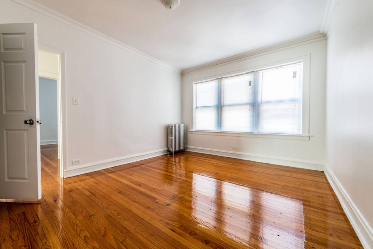 Apartment for rent at 7700 S Kingston Ave, Chicago, IL 60649