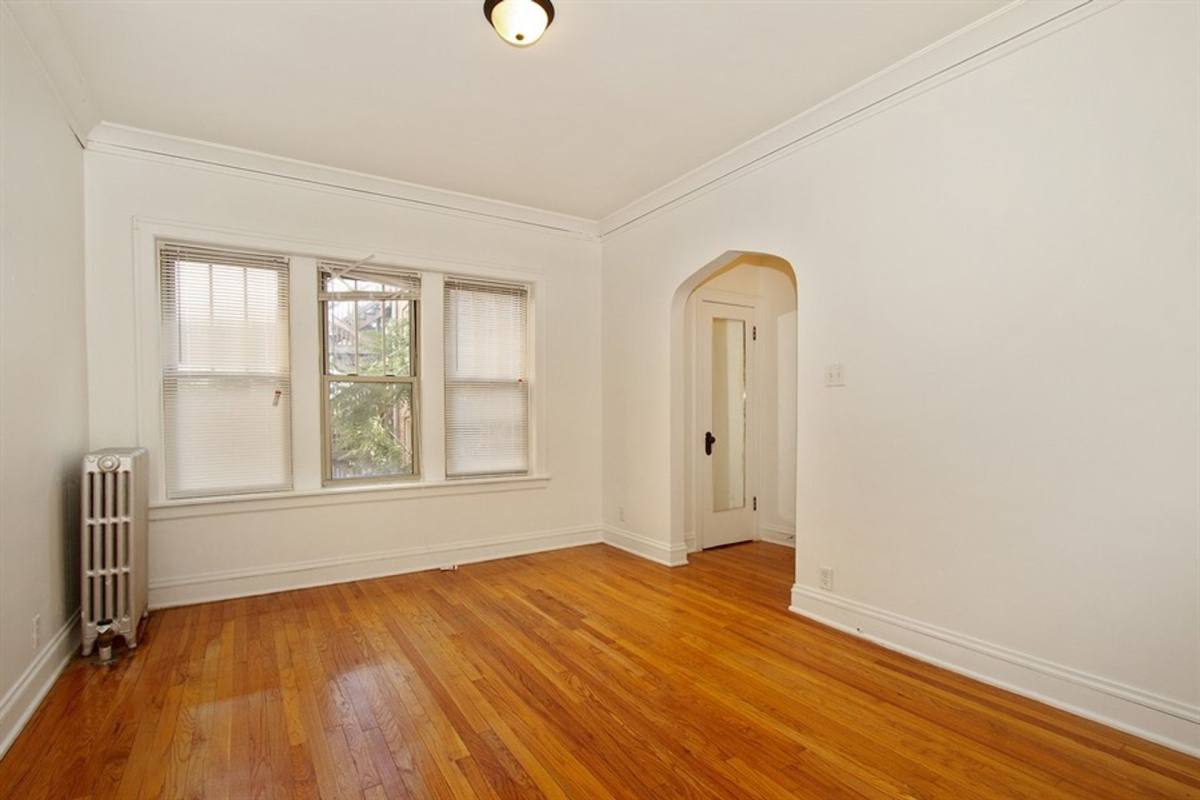 Apartment for rent at 7915-19 S Hermitage Ave, Chicago, IL 60620