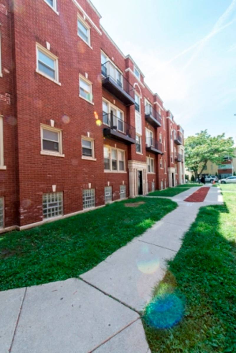 Apartment for rent at 7241-49 S Phillips Ave, Chicago, IL 60649