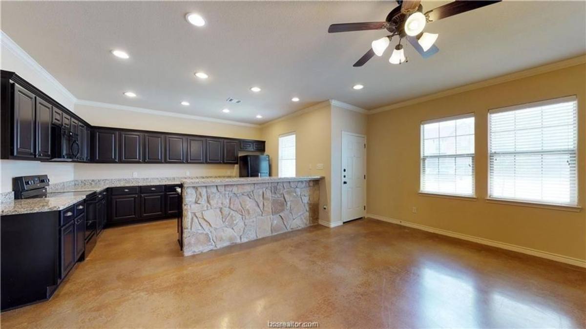 Townhouse for rent at 117 Armored Ave, College Station, TX 77845