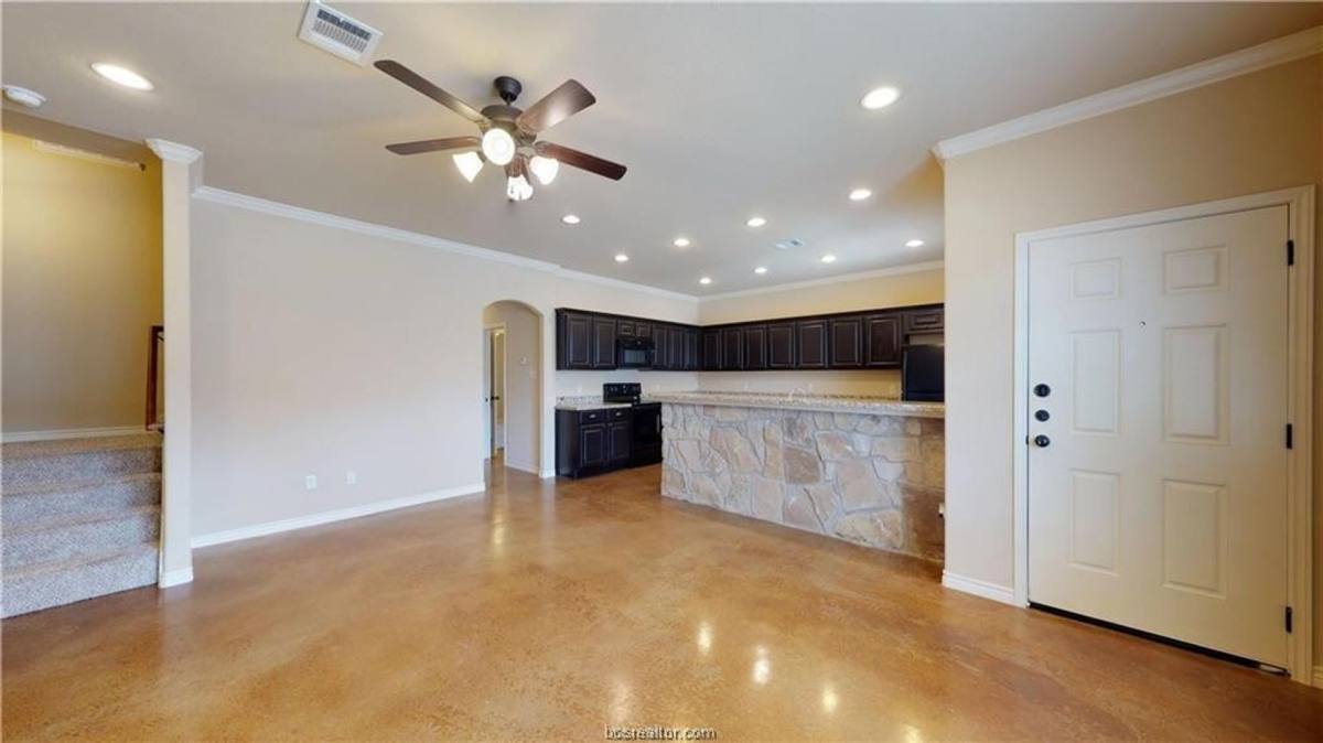 Townhouse for rent at 117 Armored Ave, College Station, TX 77845