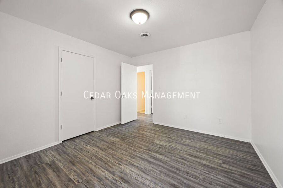 Apartment for rent at 1931 W Deane St, Fayetteville, AR 72703