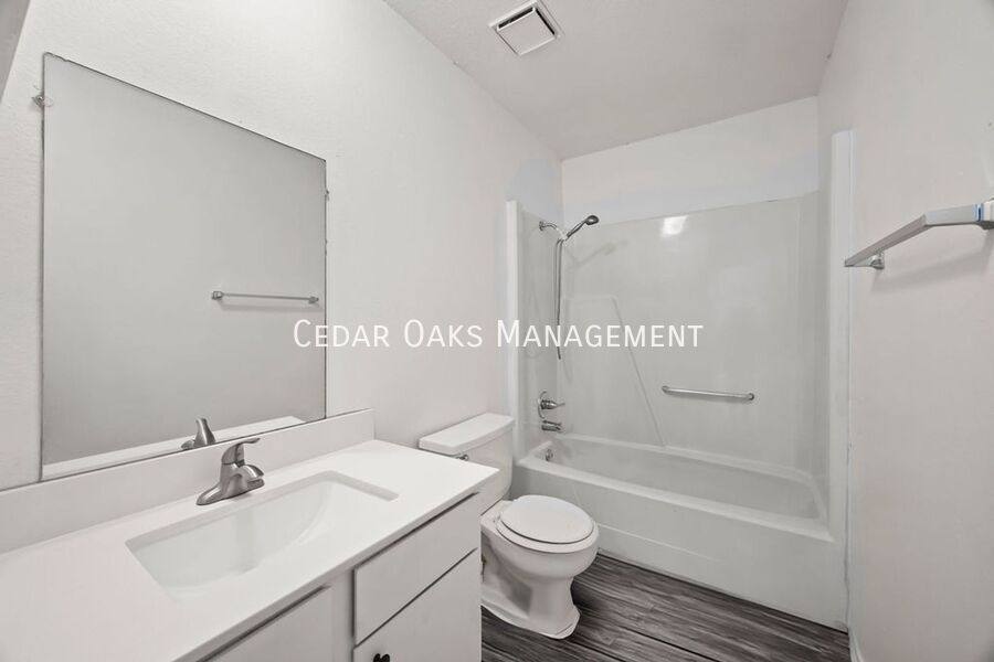 Apartment for rent at 1931 W Deane St, Fayetteville, AR 72703